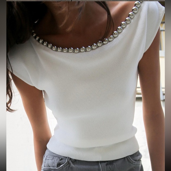 Zara top with embellishment - Picture 1 of 5